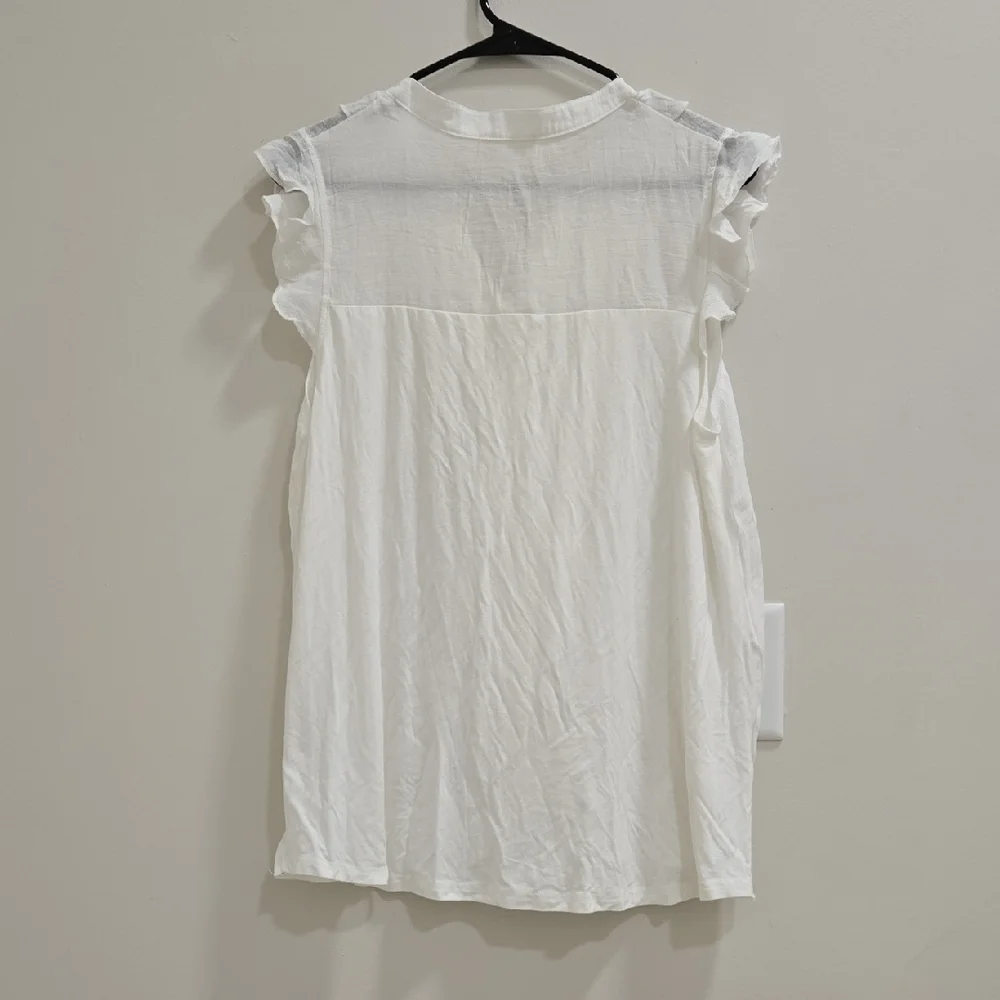 Ember Ruffle Button-Down Blouse - Picture 5 of 12